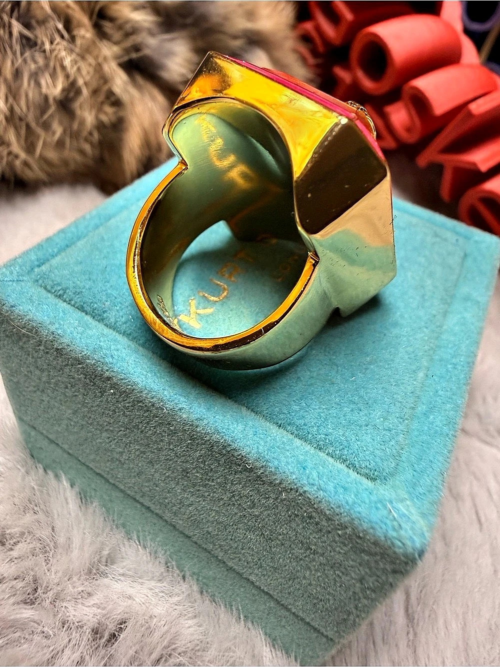 Kurt Geiger London Crystal Eagle Ring Pink & Gold Statement Ring Like New - Picture 11 of 13